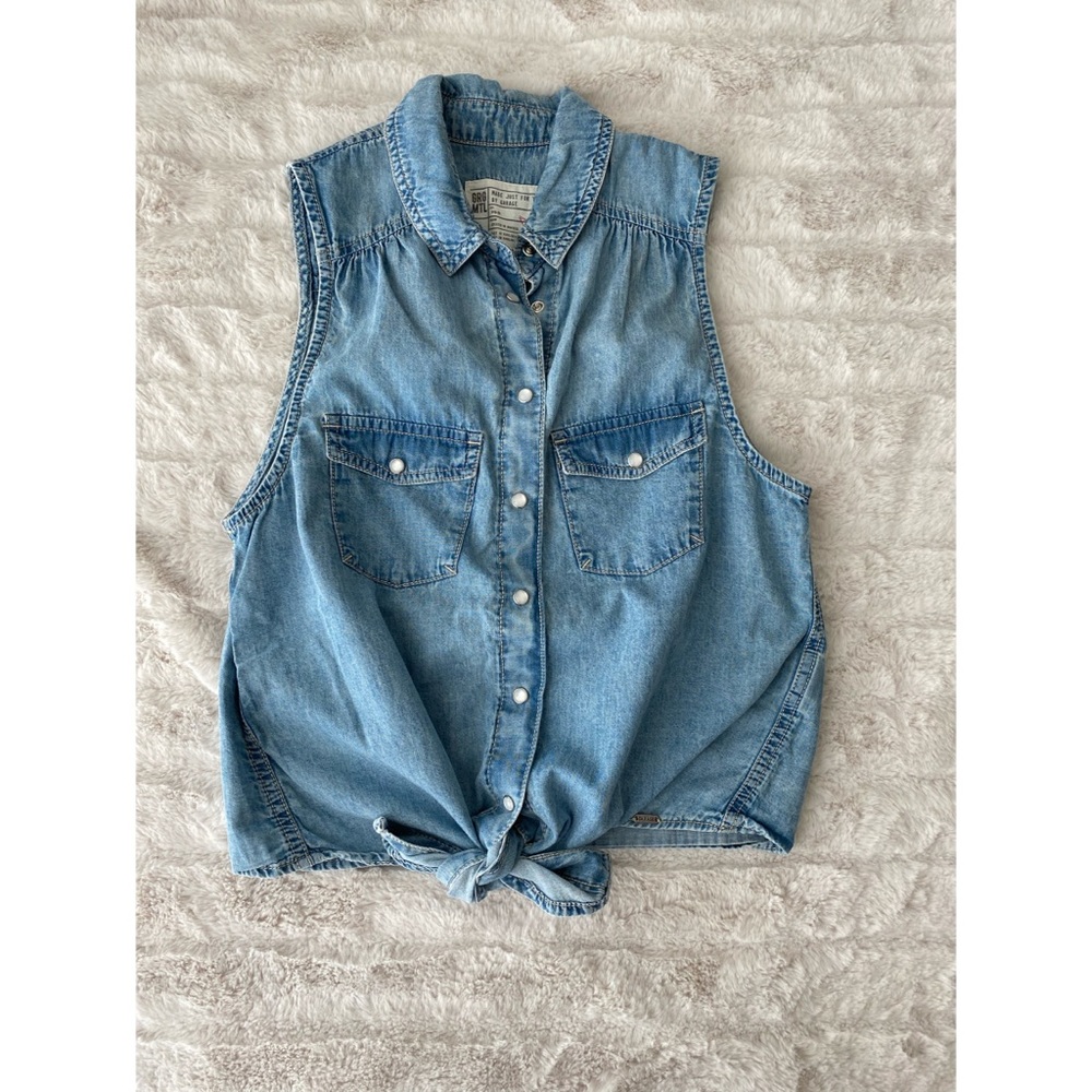 Chambray tie up tank top. Size XS